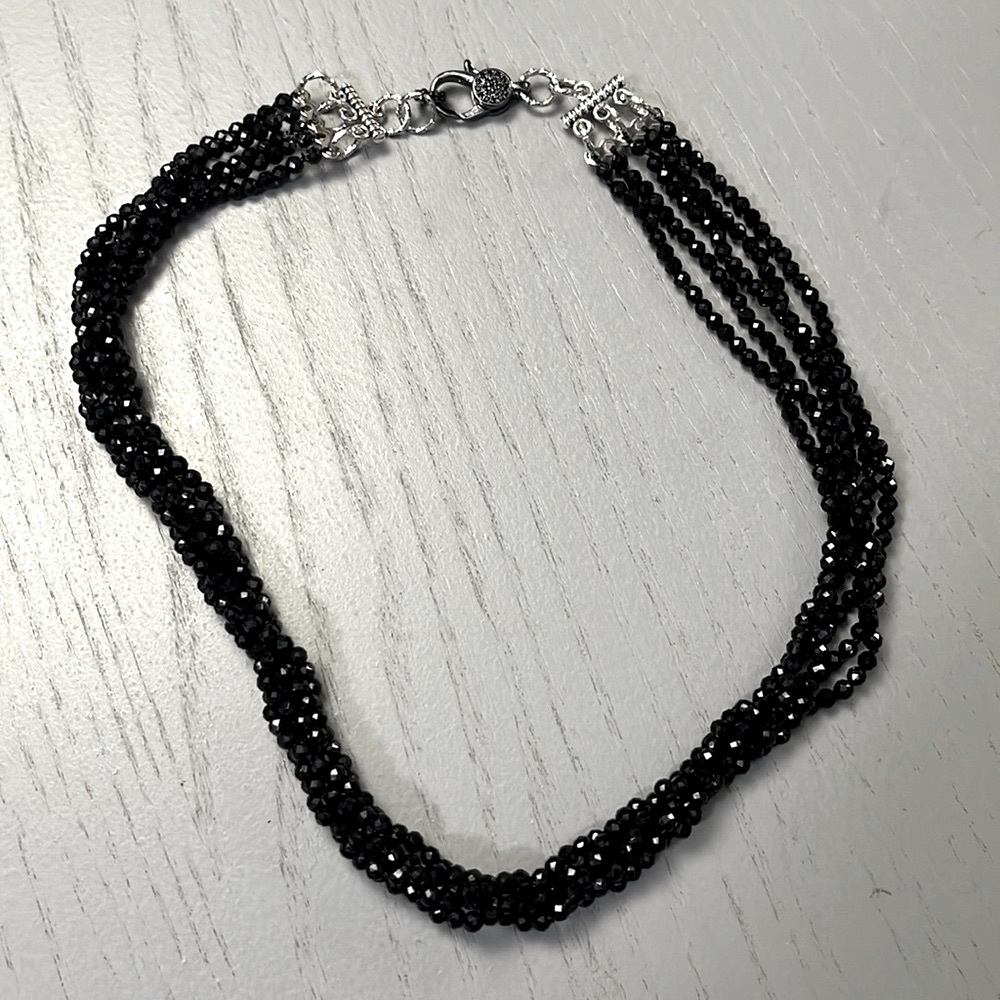 Black spinel necklace